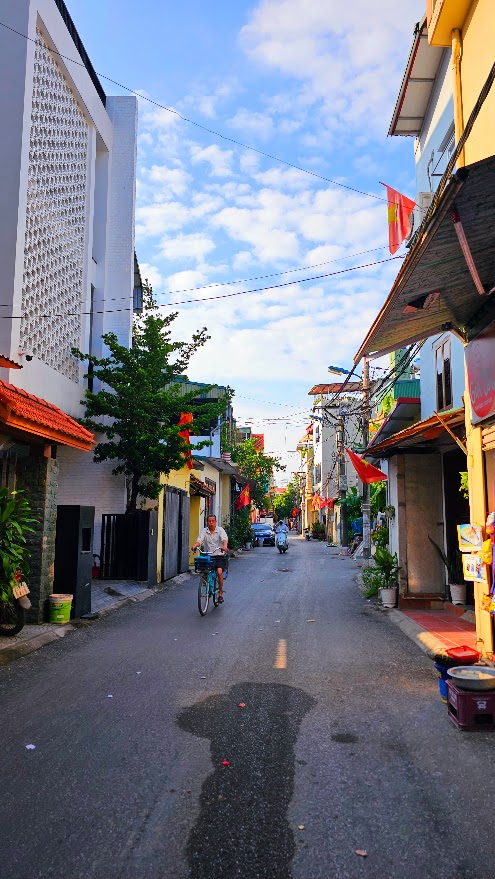 Nhà mặt phố Tứ Hiệp 56m² giá thỏa thuận - Kinh doanh sầm uất, lô góc cực đẹp!