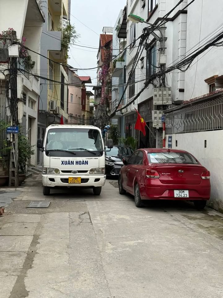 Nhà mặt ngõ ô tô tránh Tây Mỗ 69m² giá 14.6 tỷ - Siêu vị trí đắc địa!