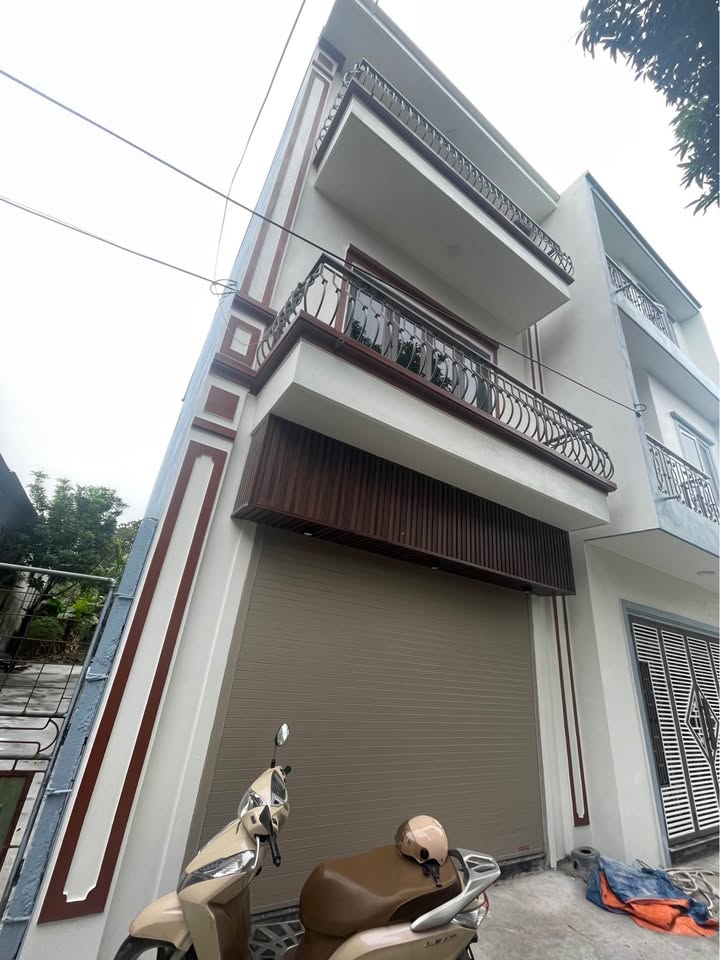 Nhà 3 tầng Ninh Tiến, 66m² giá 3 tỷ - Gần viện nhi, phù hợp vợ chồng trẻ!