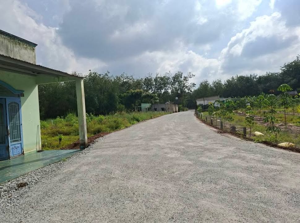 Đất thổ cư 100m² mặt tiền đường Lai Uyên, Bàu Bàng chỉ 700 triệu - Cơ hội đầu tư hấp dẫn!