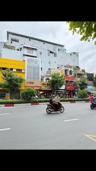 Bán nhà mặt tiền kinh doanh 400 Cộng Hòa, Tân Bình - 5.8 tỷ, cho thuê 18 triệu