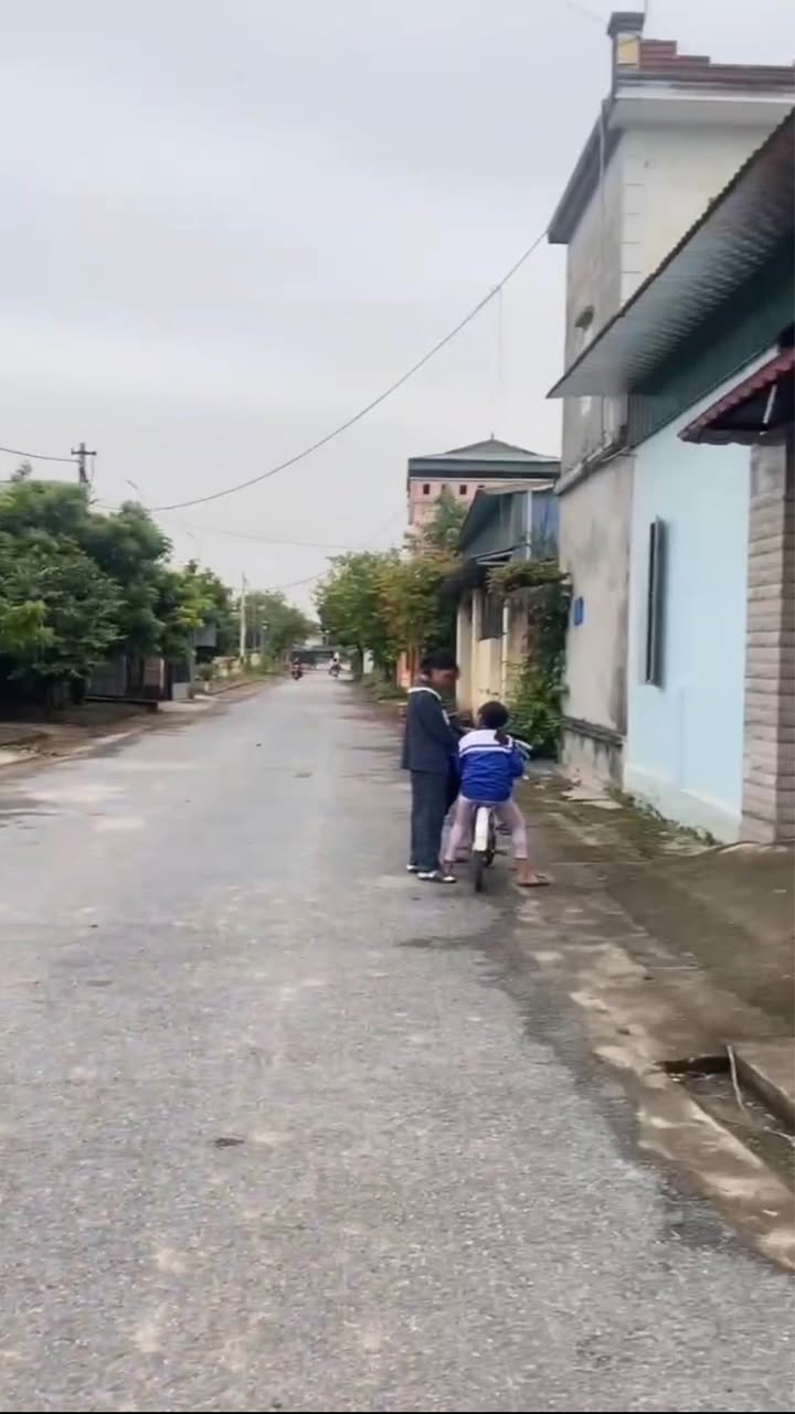 FrontHouse Vũ Lễ, Kiến Xương 85m² giá 1 tỷ - Kinh doanh thuận lợi