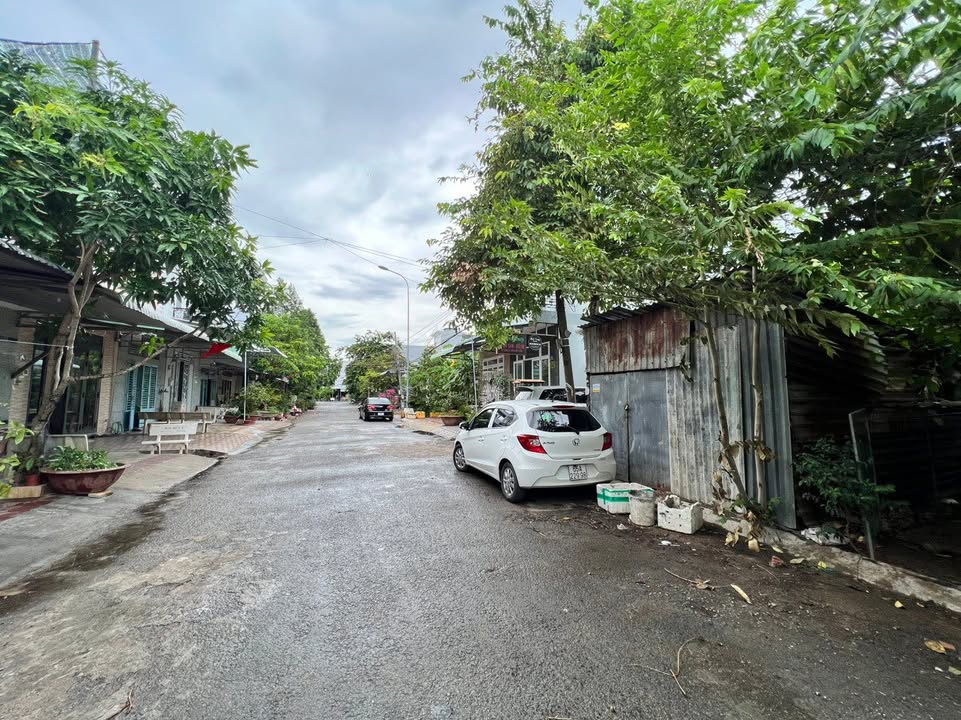 Đất nền B25 KDC Hưng Phú 1, Cái Răng, 81m² - Sổ hồng chính chủ, giá chỉ 2 tỷ!