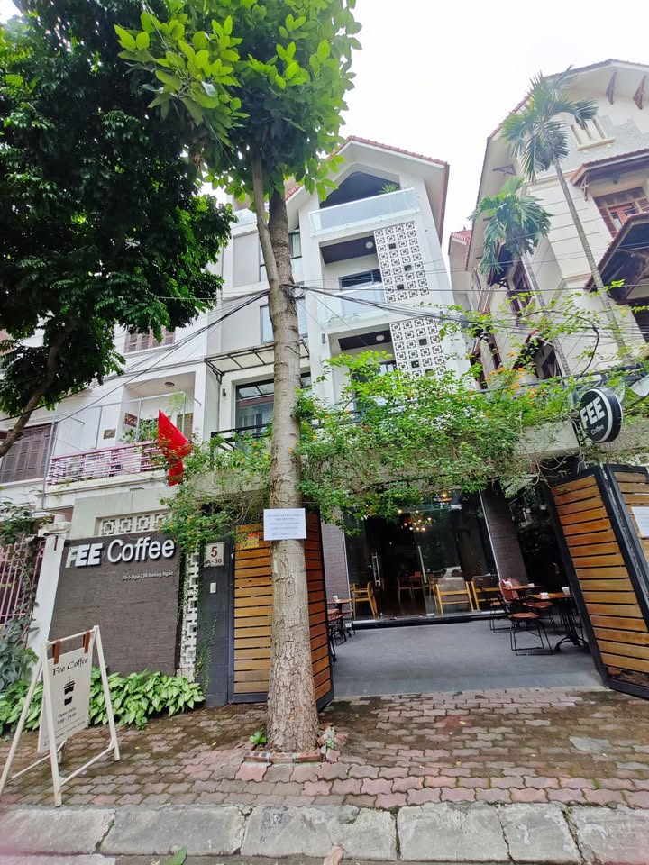 Cho thuê văn phòng tầng 1 và 2 Hoàng Ngân Cầu Giấy 210m² - Vị trí lý tưởng để phát triển kinh doanh!