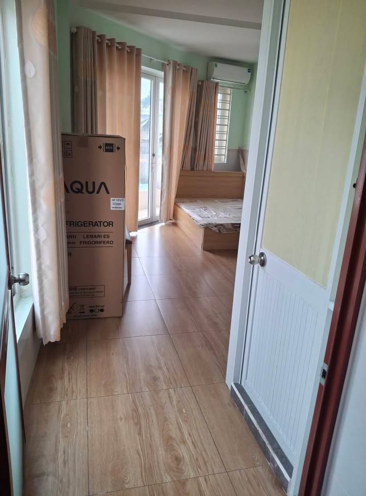 Phòng trọ cho thuê tại đường Nội bộ Tây Thạnh, 24m² giá 4 triệu - Full nội thất, chỉ cần vào ở ngay!