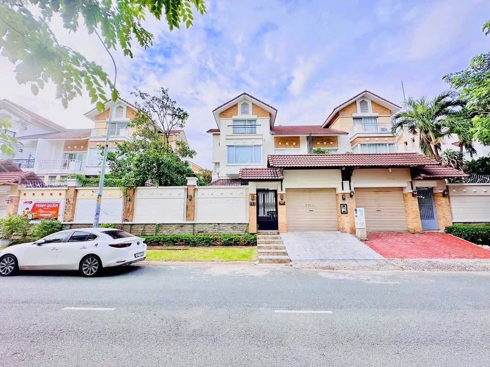 Cho thuê villa tại KDC Nam Long, Quận 7, 288m² - Không gian sống lý tưởng!