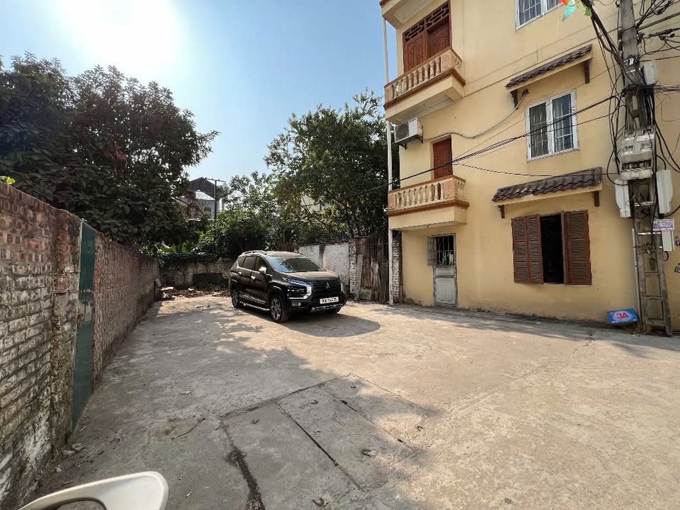 Đất phân lô Yên Viên, Gia Lâm 45m² giá 4 tỷ - Sổ đỏ chính chủ, 2 mặt ngõ thoáng