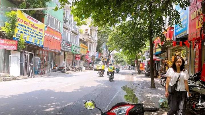 Nhà mặt phố Đê La Thành Đống Đa 28m² giá 13.5 tỷ - Cơ hội đầu tư hấp dẫn!