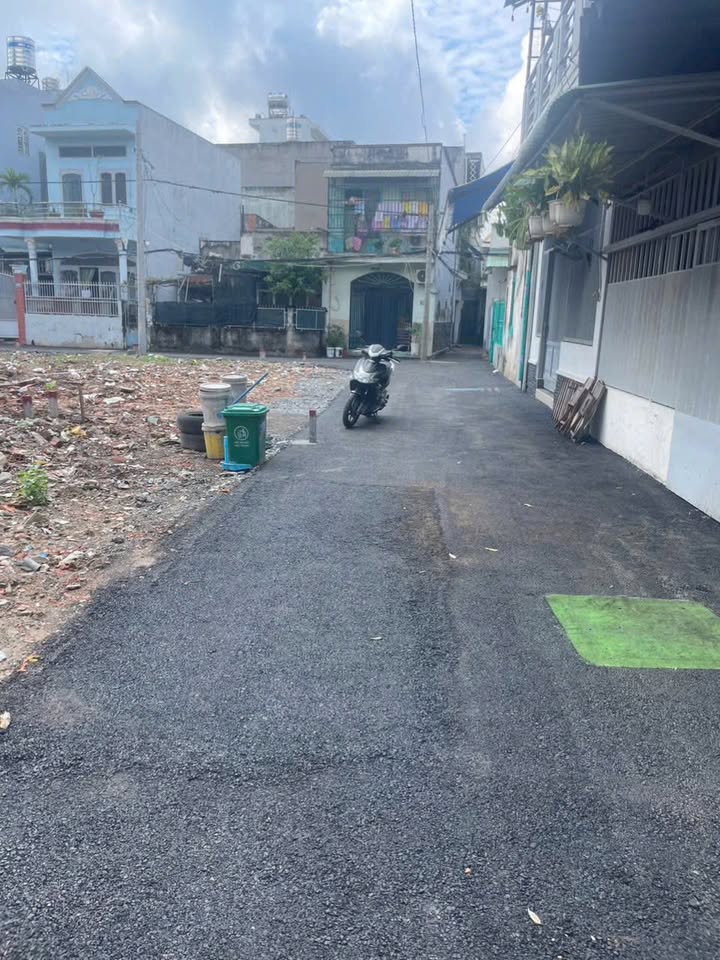 Lô đất 2 mặt tiền đường 475, Phường Phước Long, Thủ Đức - 285m² giá 12,9 tỷ - Cơ hội đầu tư tuyệt vời!