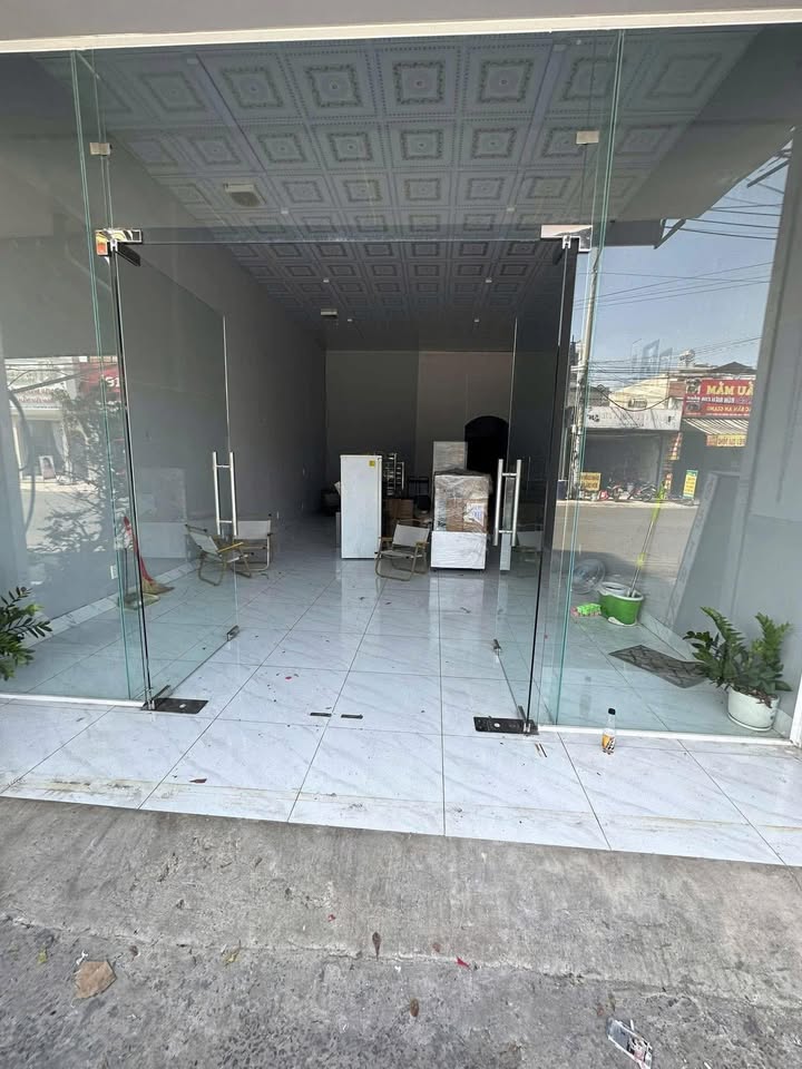 Cho thuê mặt tiền đường D1, Thuận Giao, Bình Dương 100m² - Kinh doanh sầm uất!