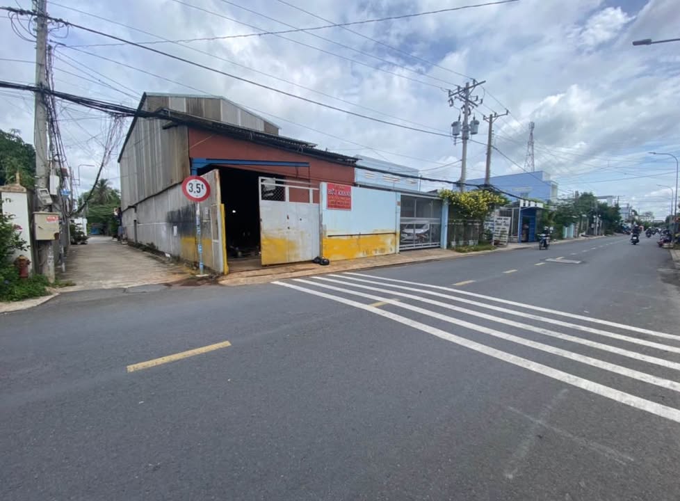 Đất thổ cư mặt tiền đường Trần Ngọc Giải, Phường Thới Sơn, 69m² - Giá chỉ 1 tỷ VND!