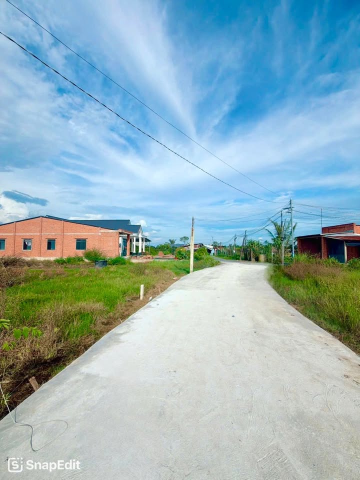 Đất thổ cư Gò Dầu Tây Ninh 175m² giá thỏa thuận - Sổ đỏ chính chủ, công chứng ngay!