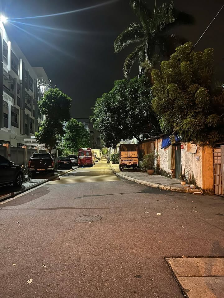 Đất Phúc Lợi 51m² tặng nhà cấp 4 - Sẵn sàng vào ở ngay!