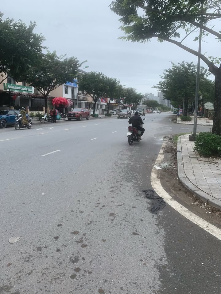 Đất dịch vụ Dương Nội 50m² giá thỏa thuận - Sổ đỏ chính chủ, ô tô vào tận nơi!