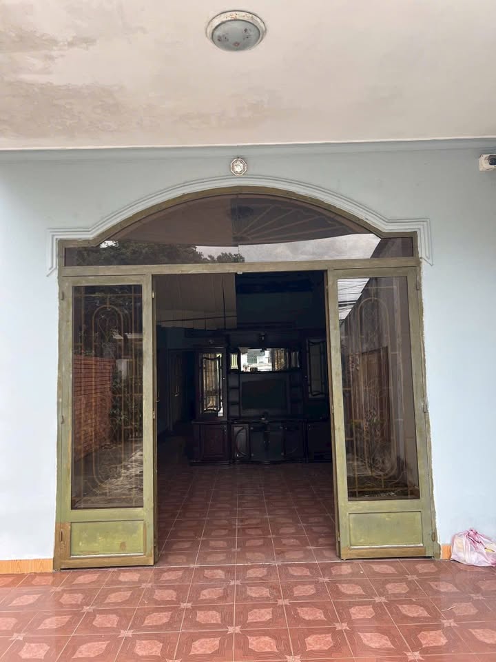 Nhà cấp 4 cho thuê tại Dĩ An 200m² giá chỉ 7.5 triệu - Phù hợp cho gia đình và đầu tư!