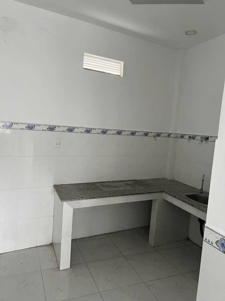 Nhà 2 tầng xã Long Hậu 30m² giá 750 triệu - Sổ đỏ chính chủ, bớt lộc!