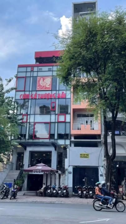 Nhà mặt tiền Võ Văn Tần, Quận 3, 90m² chỉ 35 tỷ - Cơ hội đầu tư sinh lời!