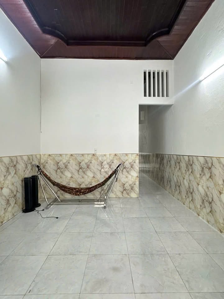 Nhà nguyên căn Trần Văn Ơn, Quy Nhơn 80m² giá 5 triệu - Thuận tiện sinh hoạt!