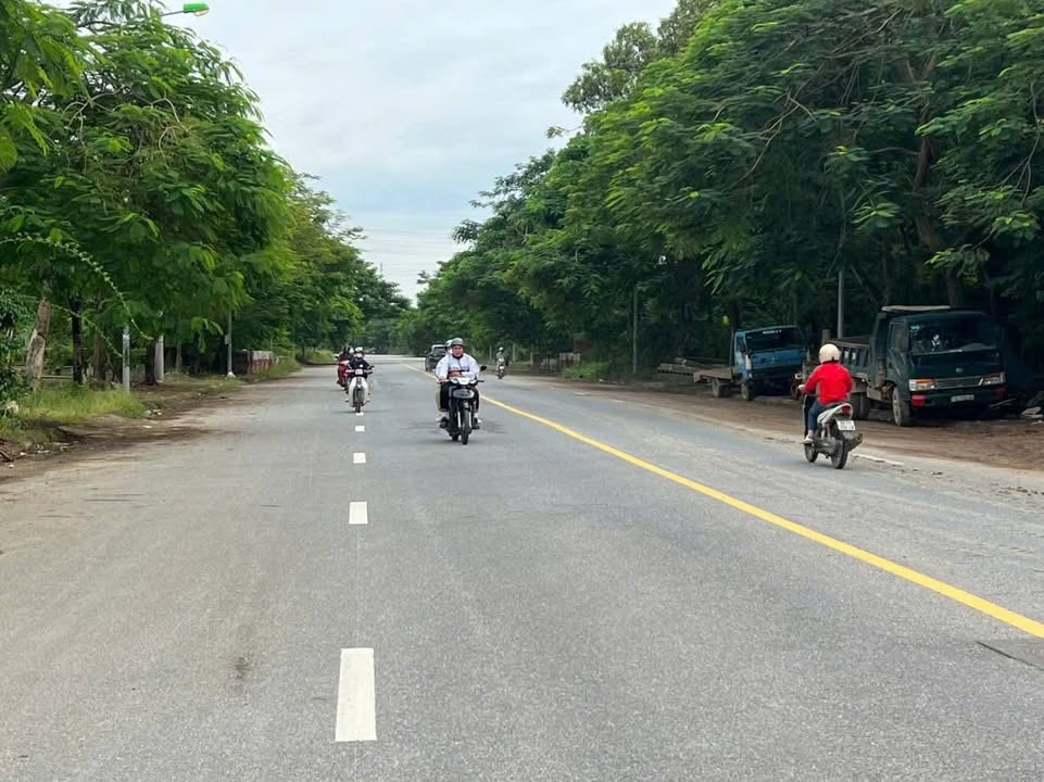 FrontHouse 76m² Quang Minh - Mặt tiền 76m, kinh doanh sầm uất!