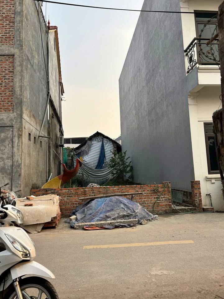 Đất nền mặt tiền kinh doanh Tân Phú, Quốc Oai 75,7m² - Sổ đỏ chính chủ, giá chỉ 80 triệu/m²!