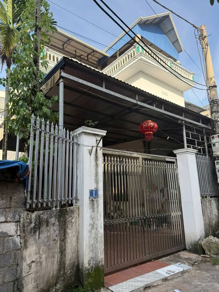 Đất tặng nhà 3 tầng tại Đồng Mai, Hà Đông 200m² giá 7.84 tỷ - Sổ đỏ chính chủ!