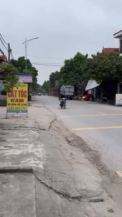 Mặt tiền kinh doanh 377 Khoái Châu 141,7m² giá 7 tỷ - Cơ hội đầu tư tuyệt vời!