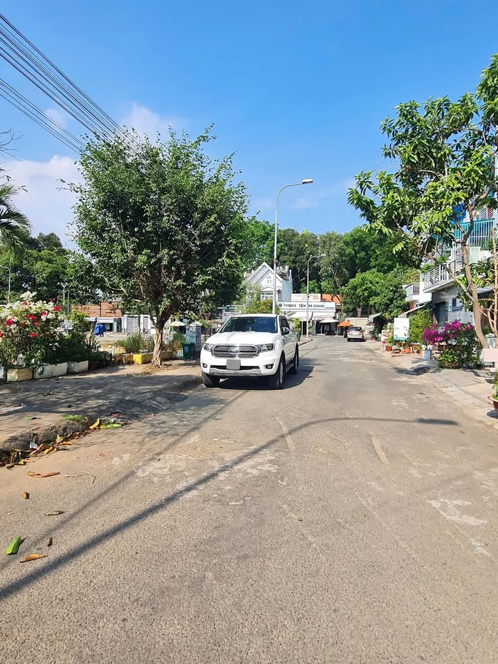 Đất mặt tiền đường 447B, quận 9, 72m² chỉ 7.2 tỷ - Đầu tư sinh lời!