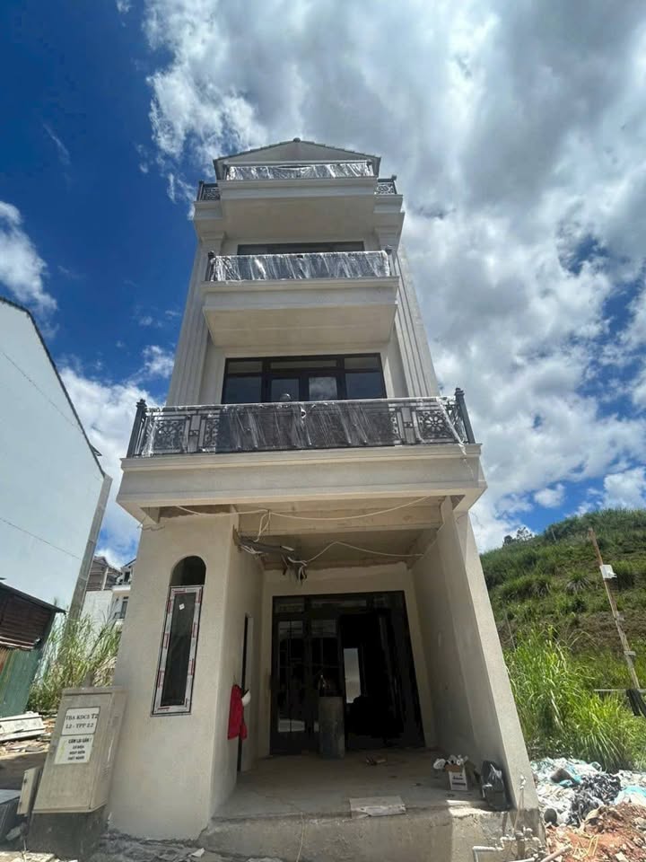 Nhà mới xây KQH An Sơn Đà Lạt 85m² giá 11.5 tỷ - Full nội thất xịn, sẵn sàng ở ngay!