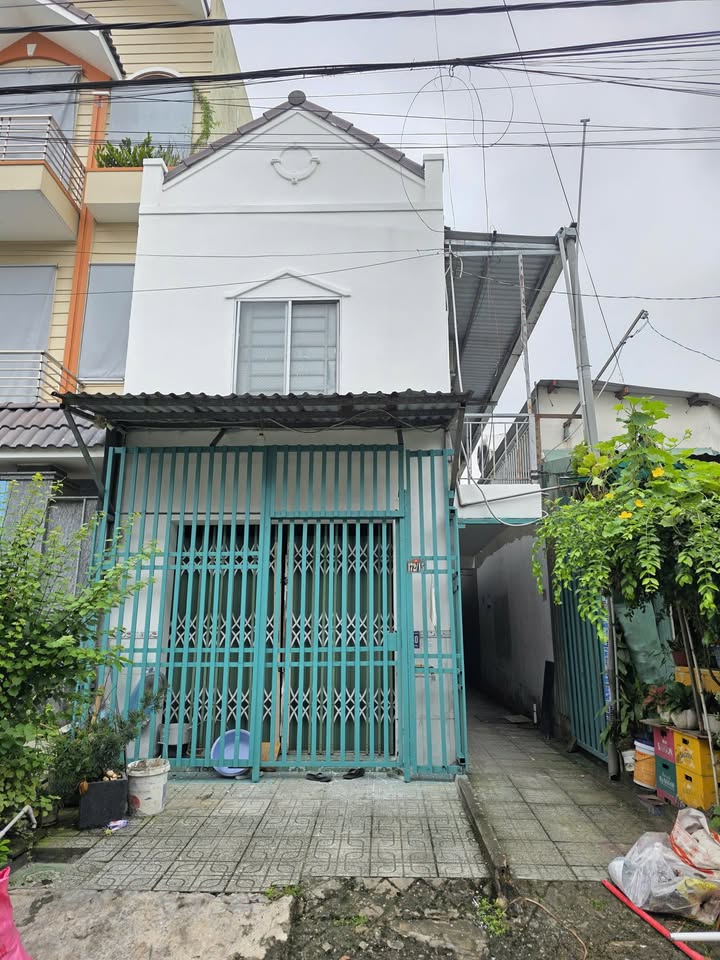 Nhà trọ 107m² giá 3.45 tỷ - Sổ hồng riêng, gần chợ Phú Phong!