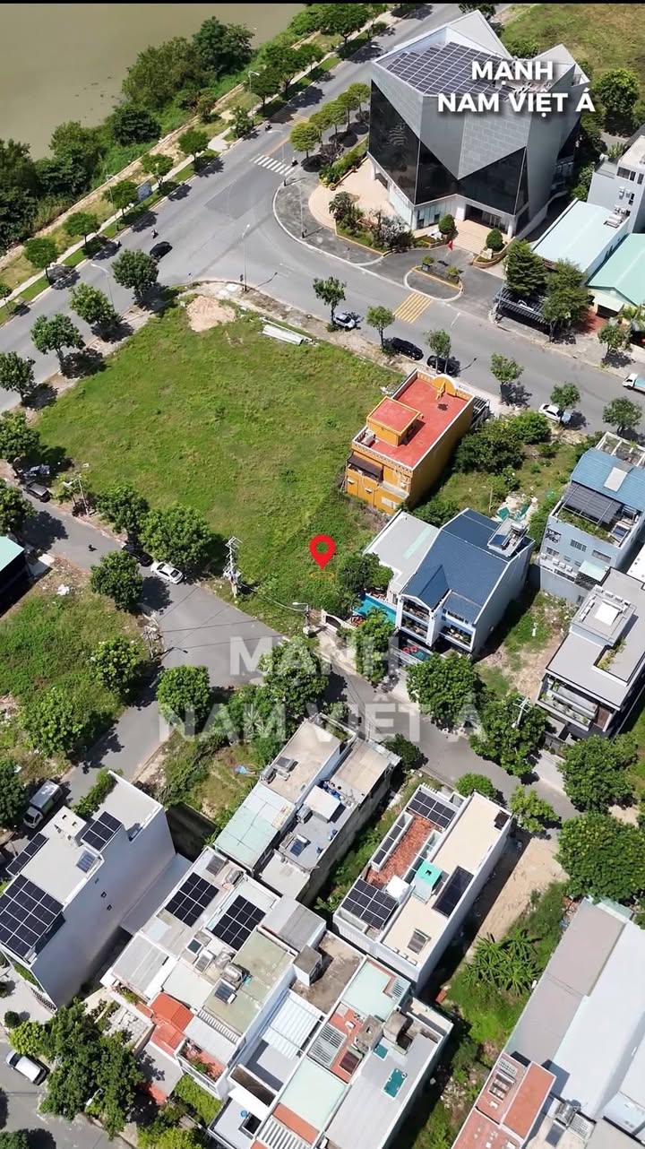 Biệt thự đẹp Lê Hy Cát, Mỹ An, Đà Nẵng 200m² giá 17 tỷ - Không gian sống lý tưởng!