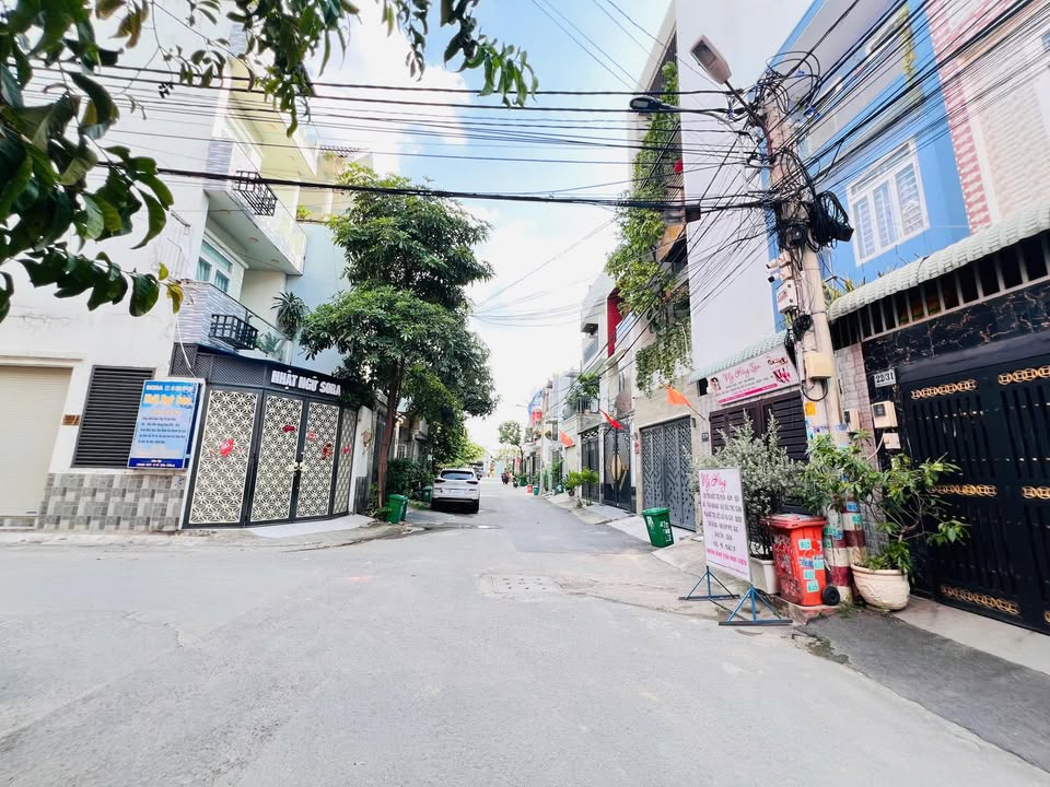 Đất nền Thủ Đức 60m² giá 6 tỷ - Khu dân trí cao, ô tô né nhau!