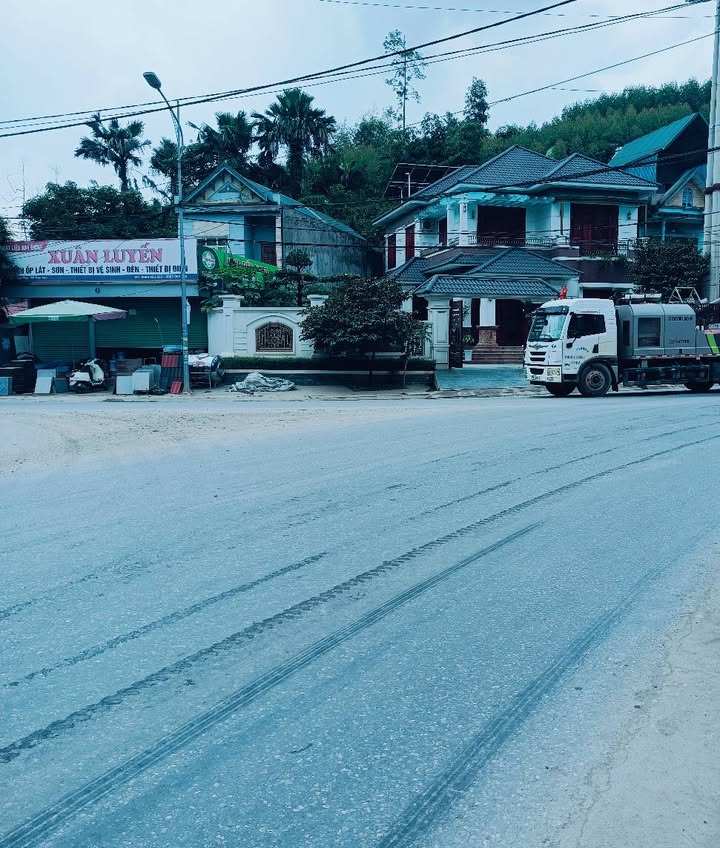 Nhà cấp 4 mặt tiền Quốc lộ 2D, phường Văn Phú, Yên Bái - Chỉ 1,5 tỷ, cơ hội đầu tư cực tốt!