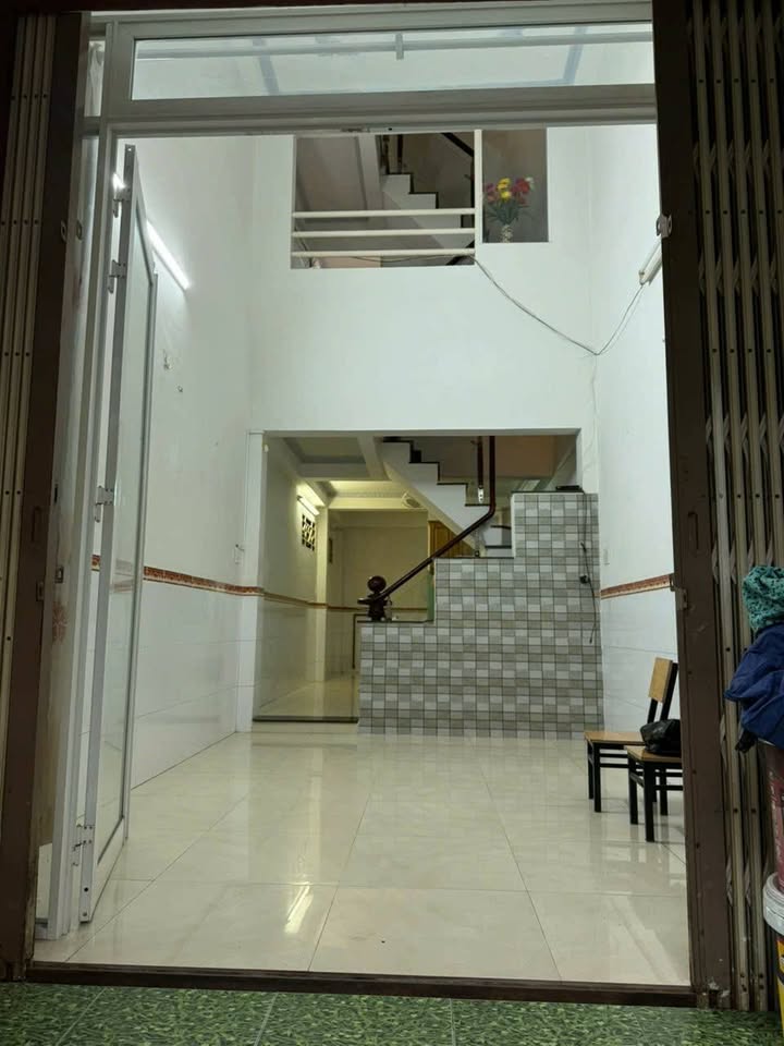 Căn hộ cho thuê hẻm đường Huỳnh Văn Nghệ, quận Tân Bình 39m² giá chỉ 7.5 triệu - Nội thất đầy đủ!