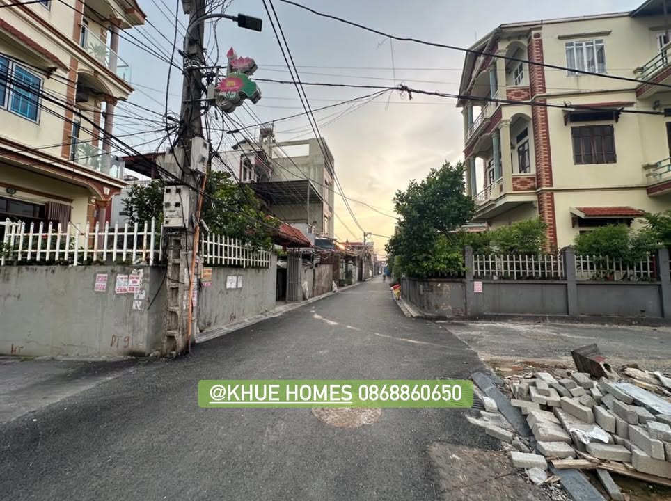 Đất kinh doanh Bắc Hồng, Đông Anh 99m² chỉ 8 tỷ - Vị trí vàng, sổ đỏ chính chủ!