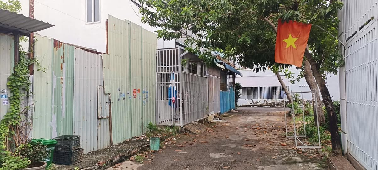 Bán đất nền hẻm 12 Bắc Sơn, Vũng Tàu 80m² - Sổ đỏ chính chủ, giá 2.43 tỷ!