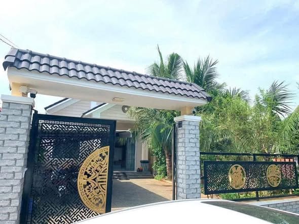 Nhà mái Thái tại Phường Tam Long - 8.5x45m giá chỉ 3.399 tỷ - Nhà đẹp chính chủ!