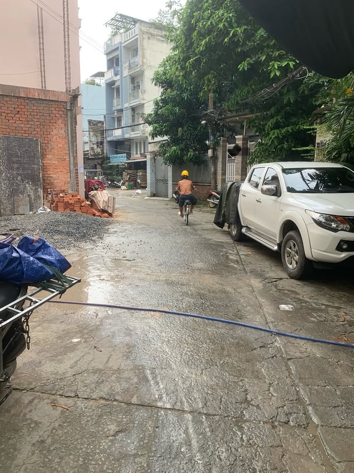 Đất Tân Phú 40m² giá 5.4 tỷ - Sổ hồng chính chủ, xây 5 tầng ngay!