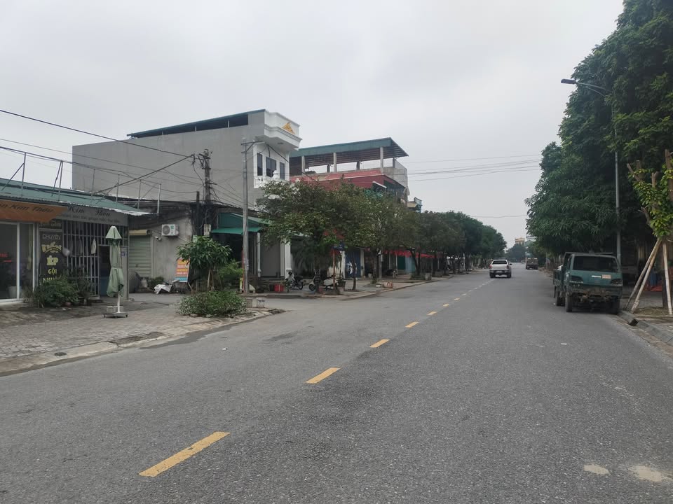 Nhà phố mặt đường Trần Quang Khải, Phủ Lý 250m² giá 8.75 tỷ - Đầu tư sinh lời ngay!