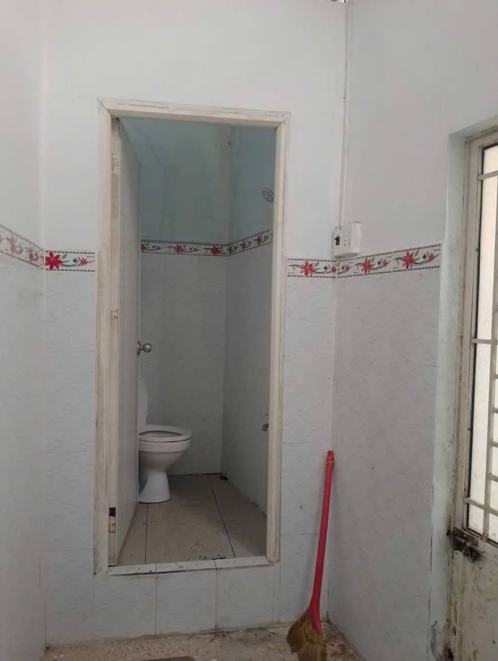 Nhà cho thuê hẻm 8/3, phường Thanh Đức, 2 triệu - Tiện nghi đầy đủ!