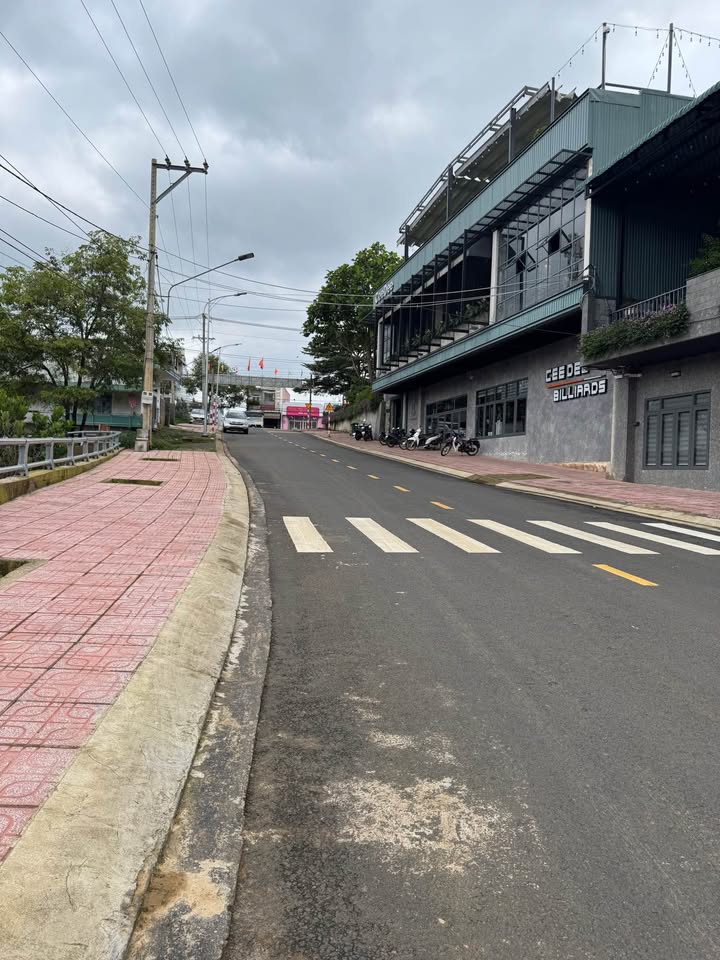 Bán nhà mặt tiền đường Nguyễn Trung Trực, Bảo Lộc 110m² giá 4.6 tỷ - Tiềm năng kinh doanh lớn!