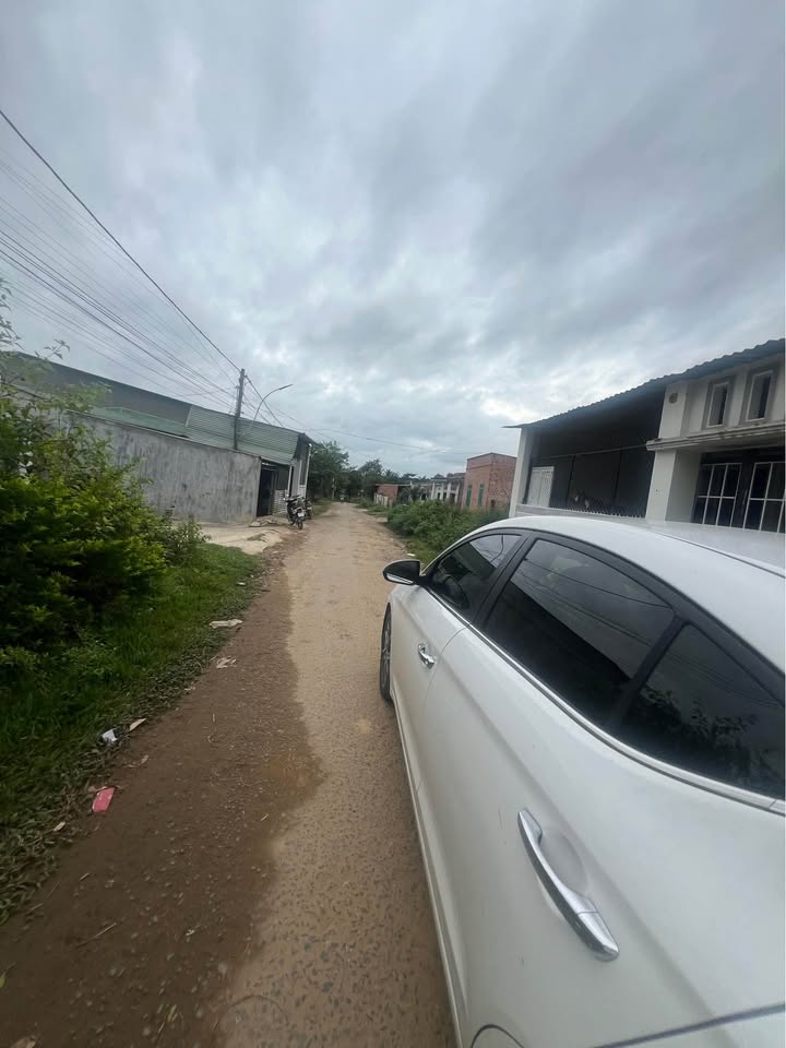 Nhà bán thôn 8 xã Đoàn Kết Kon Tum 216m² - Giá thỏa thuận hấp dẫn!