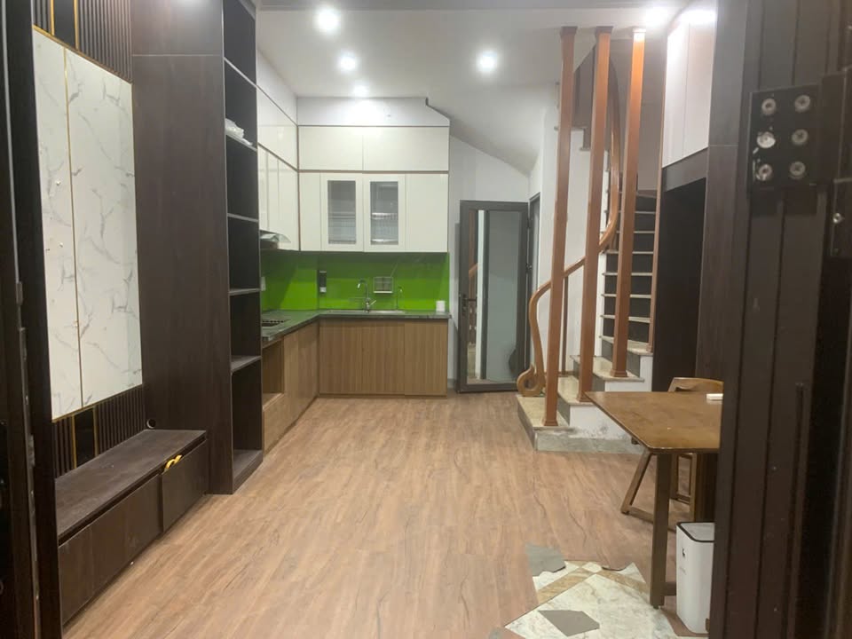 Bán nhà 5 tầng tại thị trấn Văn Điển 30m² giá 5.5 tỷ - Sẵn sàng vào ở ngay!