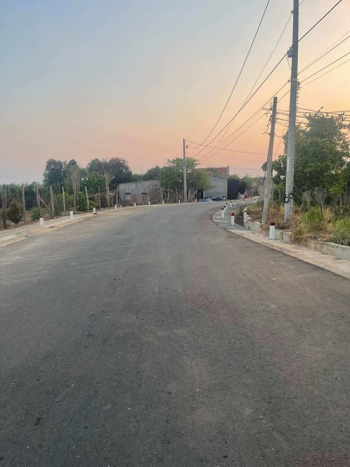 Đất nền 20m² mặt tiền nhựa tại xã Lộc Phú, giá 870 triệu - Đầu tư ngay hôm nay!