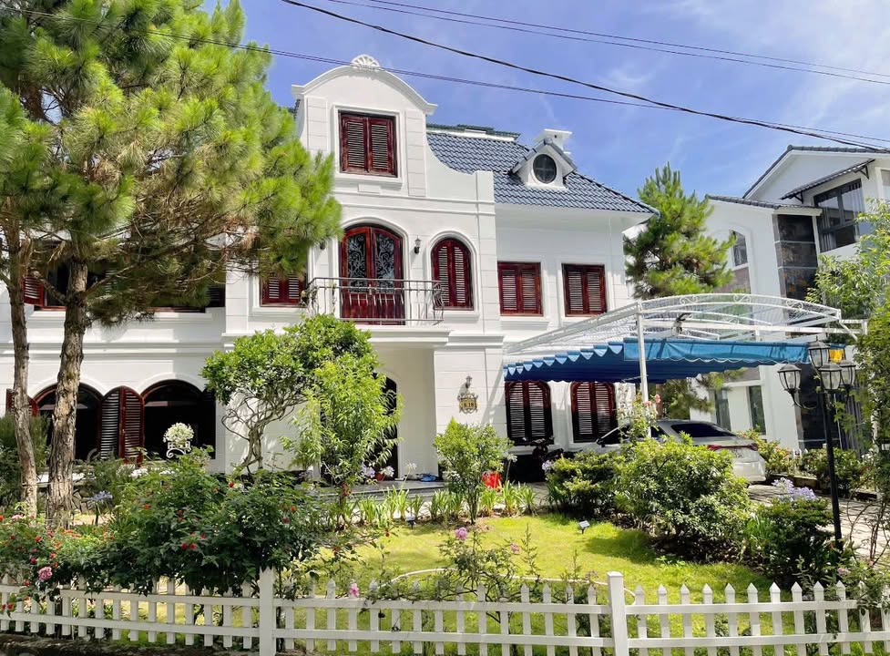 Villa cho thuê tại Đà Lạt 5PN - Không gian yên tĩnh, thân thiện