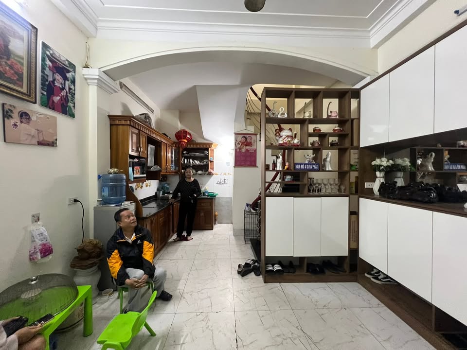 Nhà phố Tân Ấp Ba Đình 26m² giá 6 tỷ - Chính chủ, giao dịch ngay!