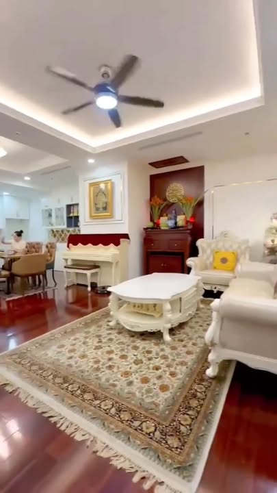 Căn hộ 110m² Royal City giá 13 tỷ - Nội thất đầy đủ, sẵn sàng ở ngay!