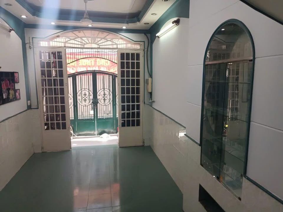 Nhà phố cho thuê đường Cộng Hòa, quận Tân Bình 54m² giá 12.5 triệu - Nhà đẹp, vào ở ngay!