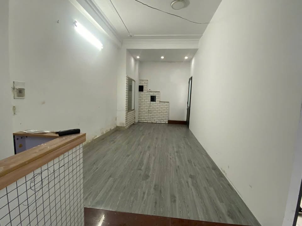 Mặt bằng cho thuê hẻm xe tải 138 Nguyễn Xí, Bình Thạnh 70m² - Diện tích rộng rãi, dễ dàng kinh doanh!