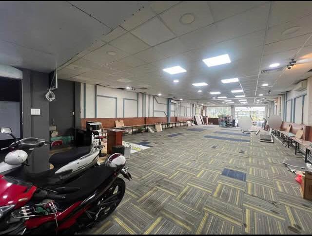 Mặt bằng kinh doanh cho thuê đường Âu Cơ, Q11, diện tích 500m² chỉ 63 triệu/tháng - Cơ hội vàng cho doanh nghiệp!