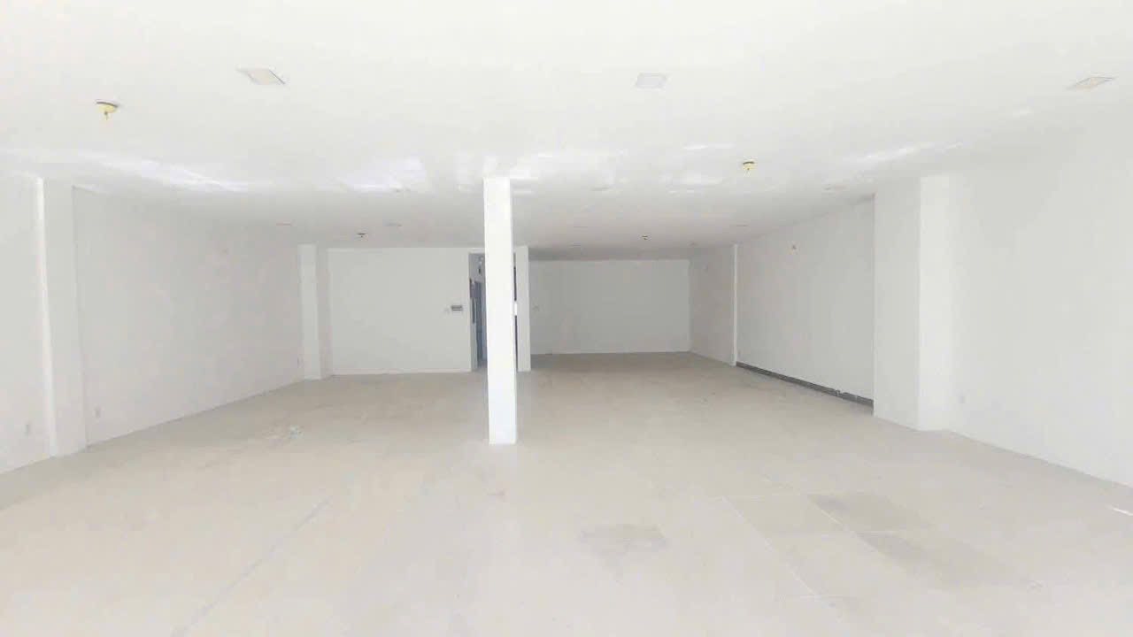 Cho thuê tòa nhà 5 tầng KDC Chánh Nghĩa Thủ Dầu Một - Diện tích 1000m², giá 60 triệu/tháng